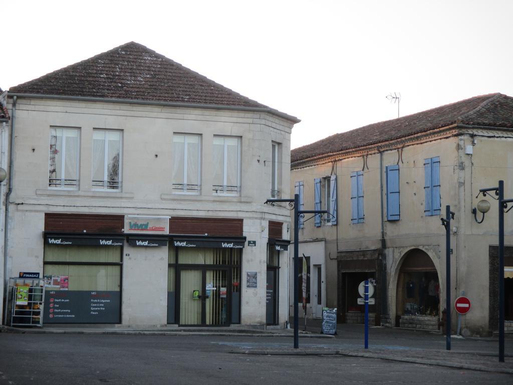 La Maison Bleue De Gabarret Hotell Exteriör bild